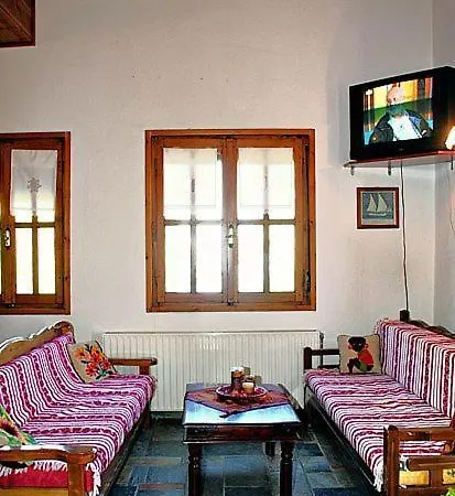 Rousis ゲストハウス ザゴラ