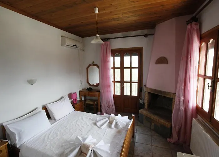 ρούσης 3* Ζαγορά